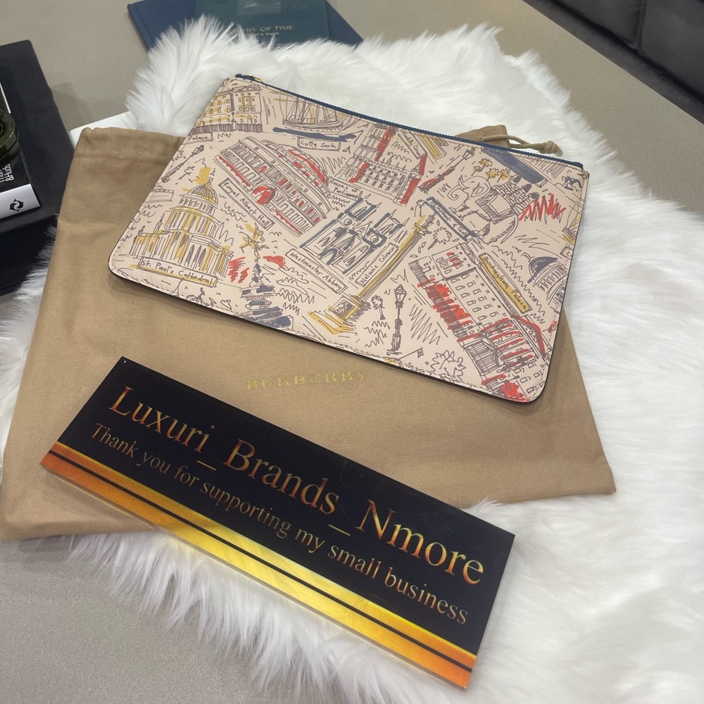 BURBERRY CLUTCH - Picture 3 of 8